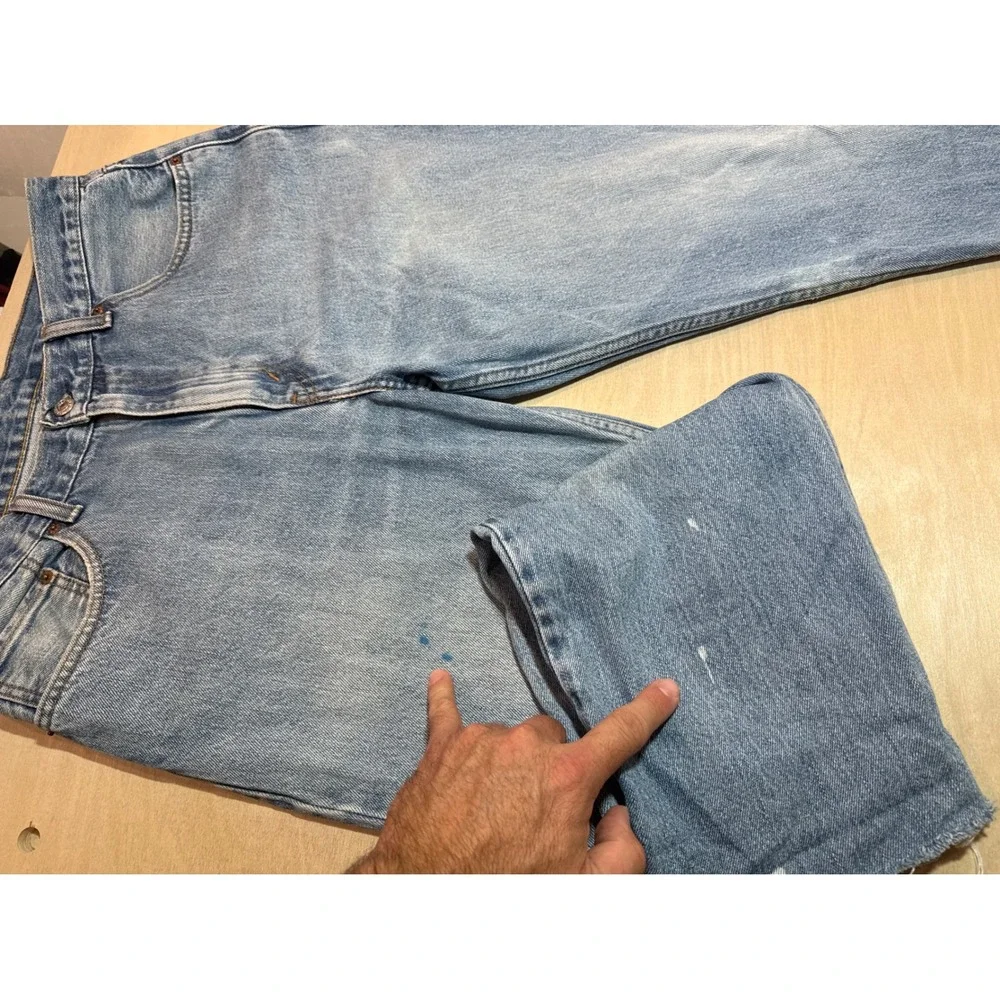 Levis light measurements